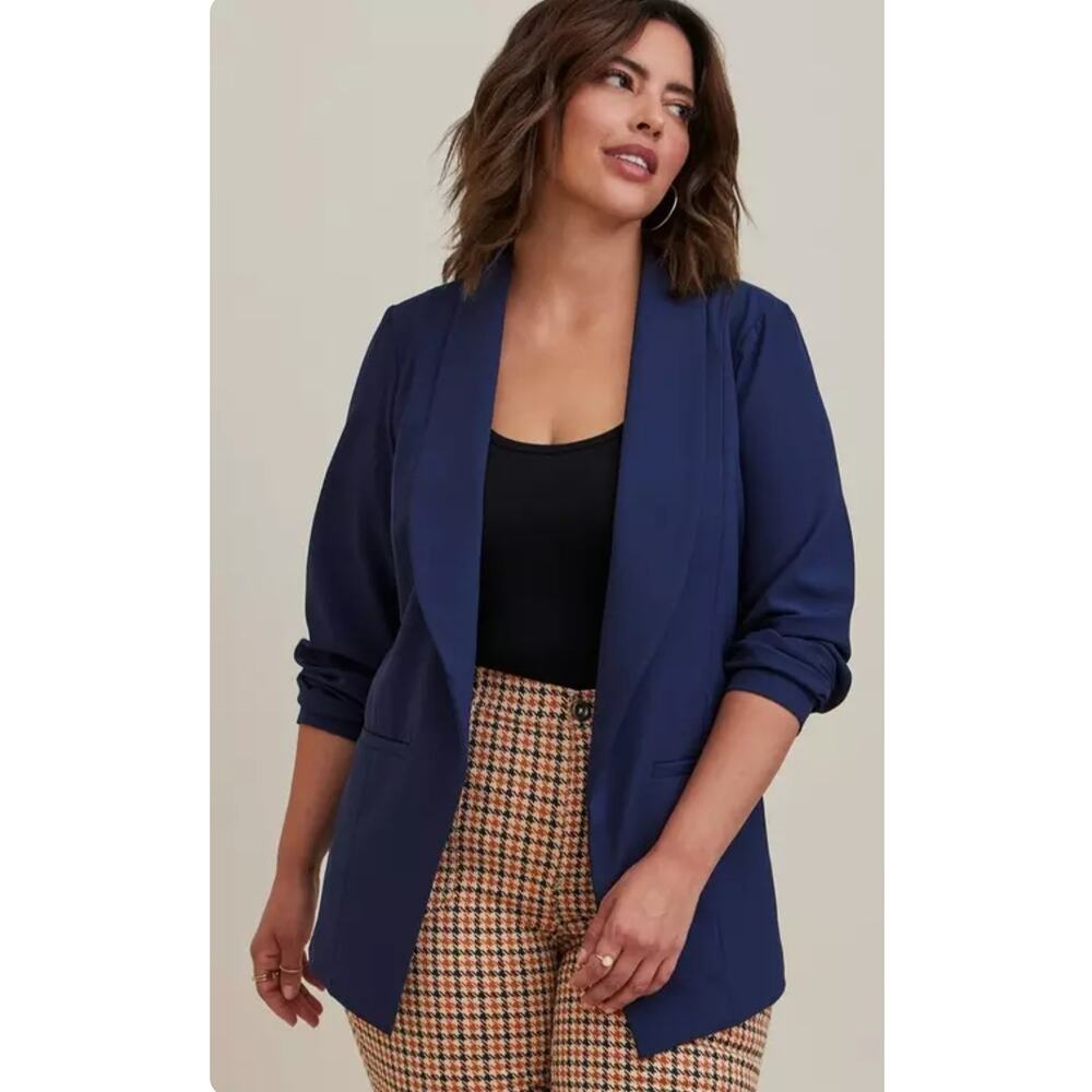 4175) Torrid Blue Crepe Open Front Shawl Collar Blazer Size 3X( 22-24)